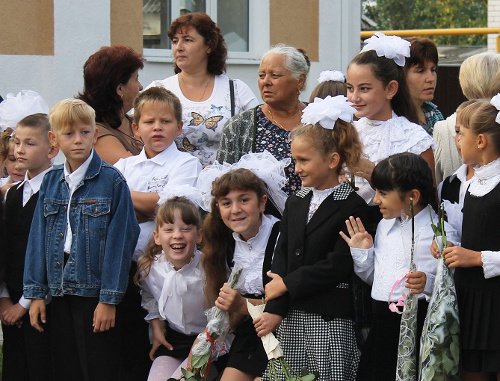 Краснодарский край, Крымск, 1 сентября в школе №2. Фото Никиты Серебрянникова для "Кавказского узла"