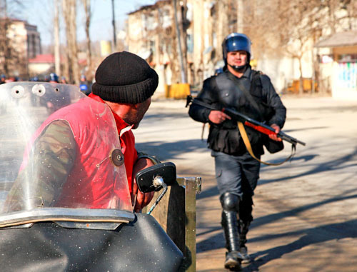 Полиция на улицах Исмаиллы. Азербайджан, 24 января 2013 г. Фото Азиза Каримова для "Кавказского узла"