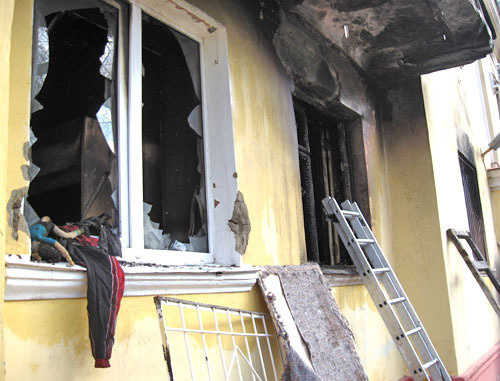 Пожар в двухэтажном многоквартирном доме в Волгограде. 2 марта 2013 г. Фото Вячеслава Ященко для "Кавказского узла"