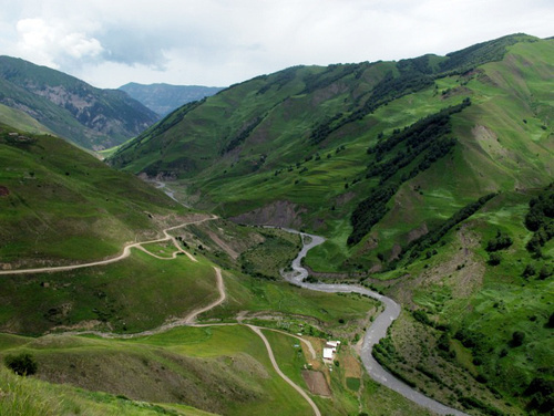 Горы в Шатойском районе Чечни. Фото: http://shatoy.ru