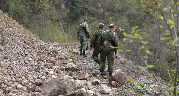 Пограничники российской армии. Фото: © Sputnik / Ада Багиан http://sputnik-ossetia.ru/South_Ossetia/20161024/3202321.html