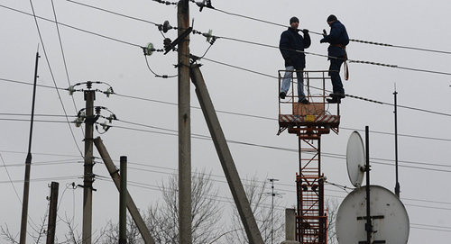 Ремонтные работы на ЛЭП. Фото: © Sputnik / Михаил Воскресенский, http://sputnik-ossetia.ru/South_Ossetia/20161107/3268051.html