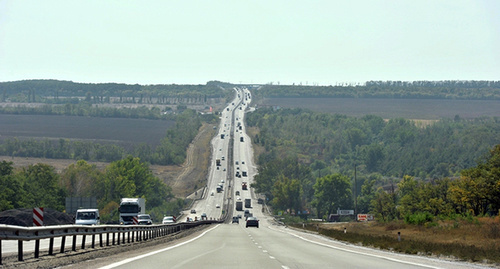 Трасса М-4 в Ростовской обл. Фото Ромашова Елена https://ru.wikipedia.org/wiki/%D0%94%D0%BE%D0%BD_(%D0%B0%D0%B2%D1%82%D0%BE%D0%B4%D0%BE%D1%80%D0%BE%D0%B3%D0%B0)