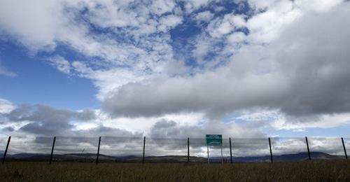 Граница Южной Осетии и Грузии. Фото: REUTERS/David Mdzinarishvili 