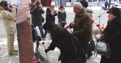 Акция в память о жертвах теракта в волгоградском троллейбусе. Волгоград, 30 декабря 2018 года. Фото Вячеслава Ященко для "Кавказского узла".