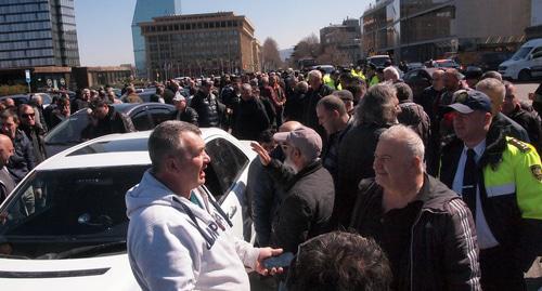 Акция протеста таксистов в Тбилиси. 27 марта 2019 г. Фото Беслана Кмузова для "Кавказского узла"