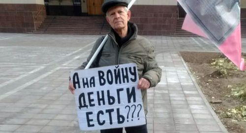 Одиночный пикет активиста Владимира Васильченко в Волгограде. Фото Татьяны Филимоновой для "Кавказского узла"