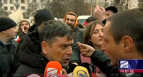 Митинг в пригороде Тбилиси Варкетили. Фото: кадр видео на сайте "Рустави 2" http://rustavi2.ge/ka/news/152421