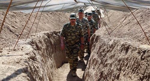 Военные азербайджаснкой армии. Фото пресс-службы МО Азербайджана https://mod.gov.az/az/news/mudafie-naziri-on-xett-bolmelerinde-olub-video-31397.html