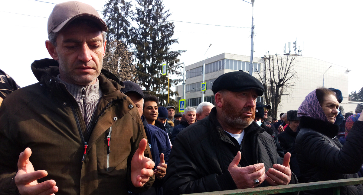 Митинг, приуроченный к 78-й годовщине депортации балкарцев, в Нальчике. Фото: Людмила Маратова для "Кавказского узла"