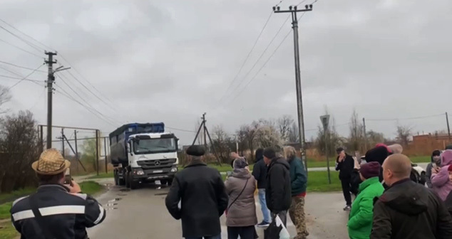 Участники акции протеста в станице Полтавская. Скриншот видео https://t.me/stplt/953