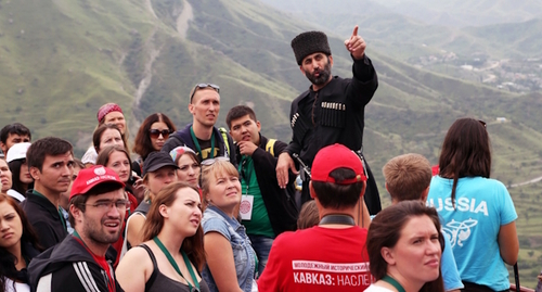 Туристы в Дагестане, фото: https://t.me/chernovik