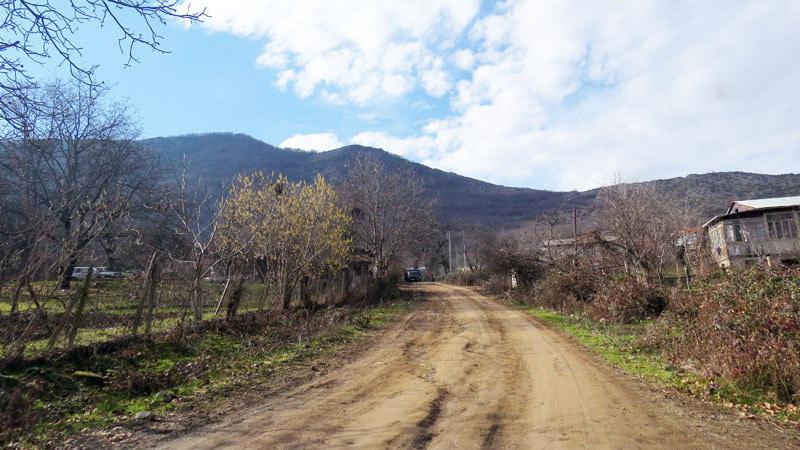  Въезжаю в село.